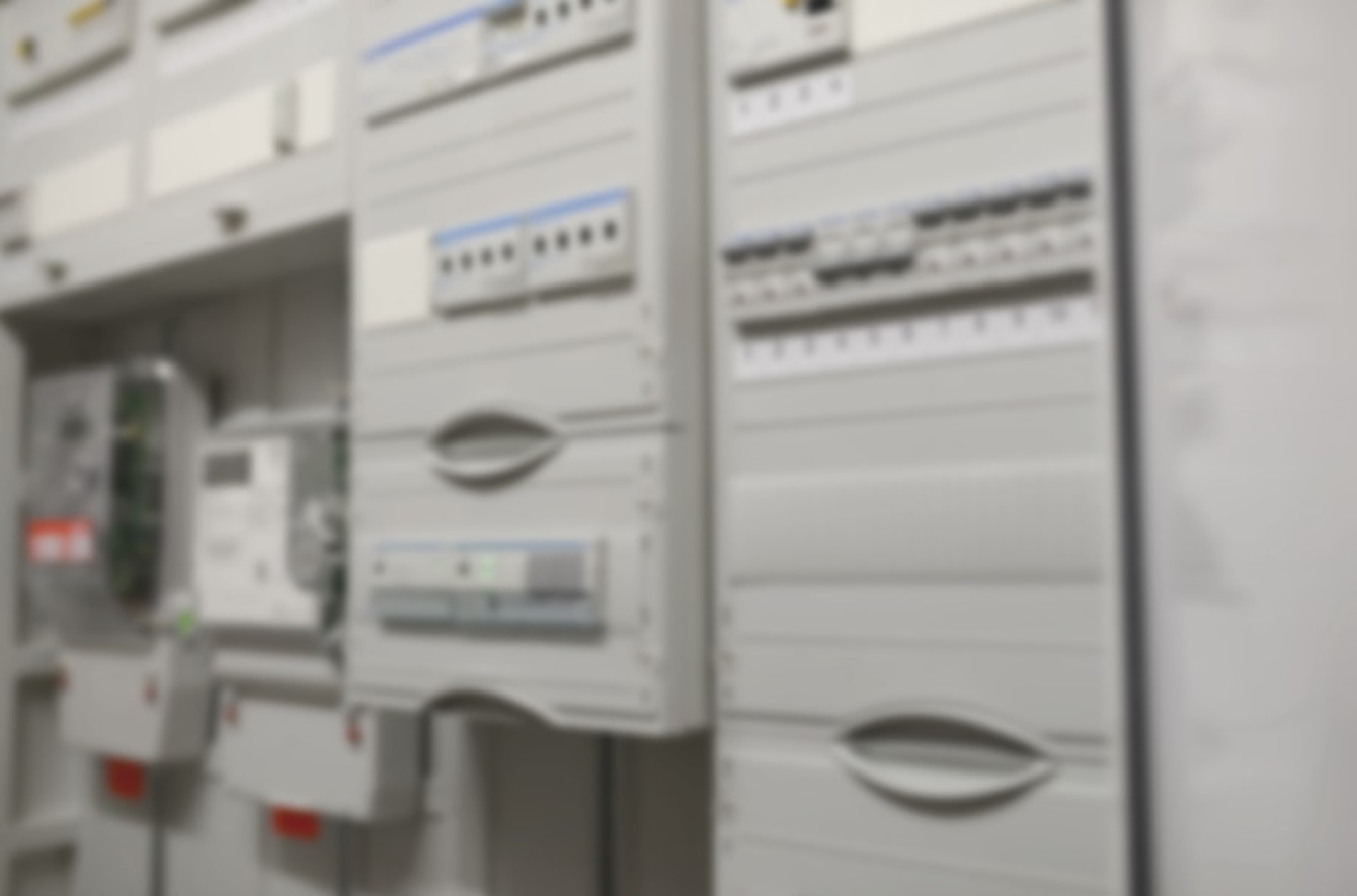 Schalt­schrank­bau bei Schlenck Elektrotechnik GmbH in Bayreuth